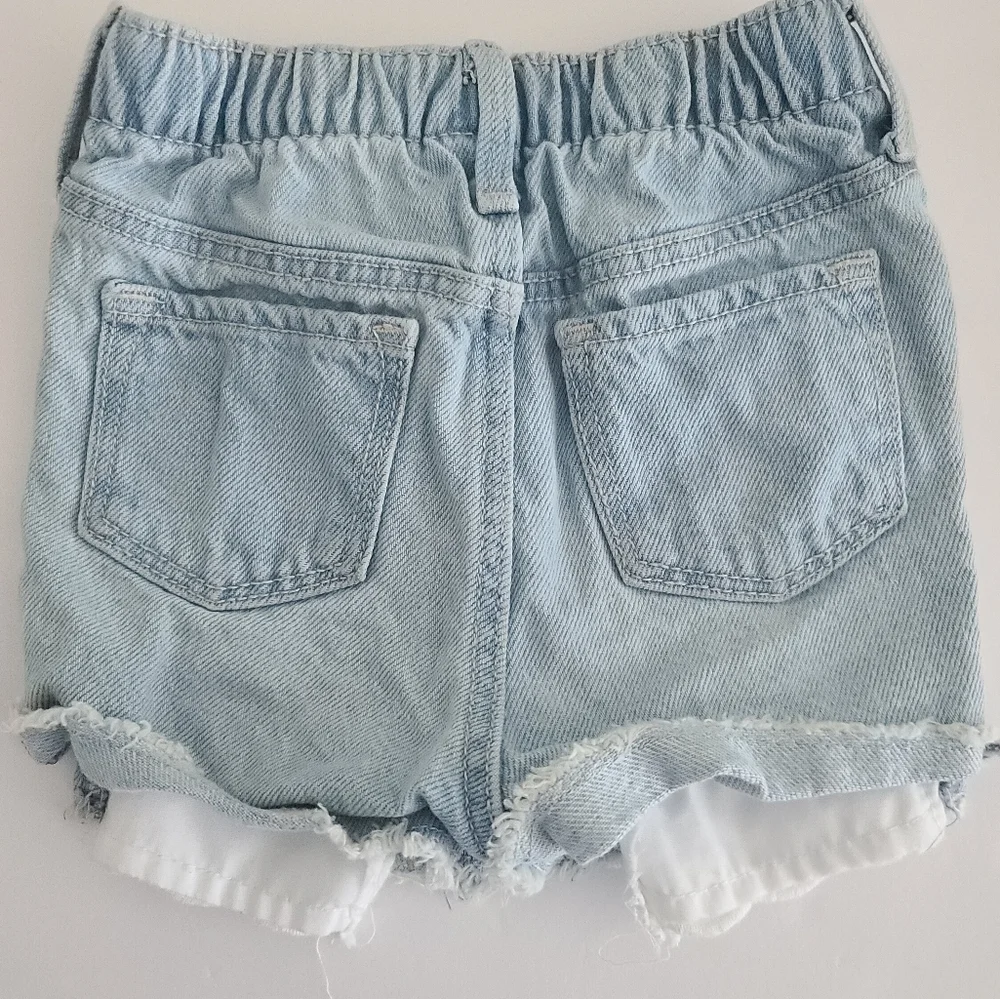 Girls Toddler Bundle Shorts Old Navy and Carter's Size 2T